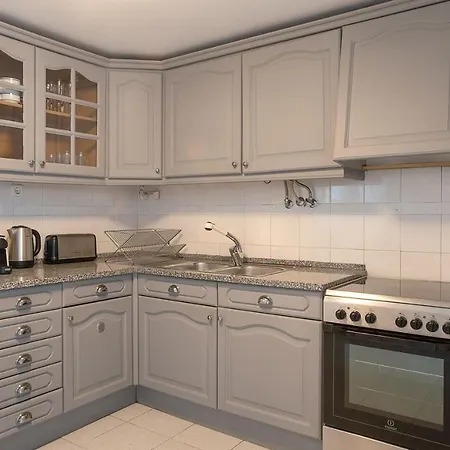 Apartment Plum Guide - Scavenger's Delight